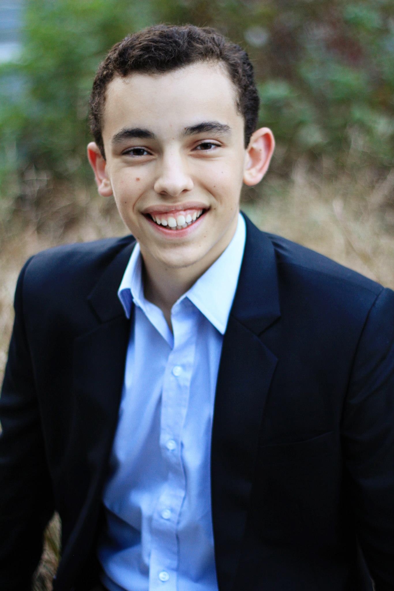 Bobby Decker, Operations Specialist
